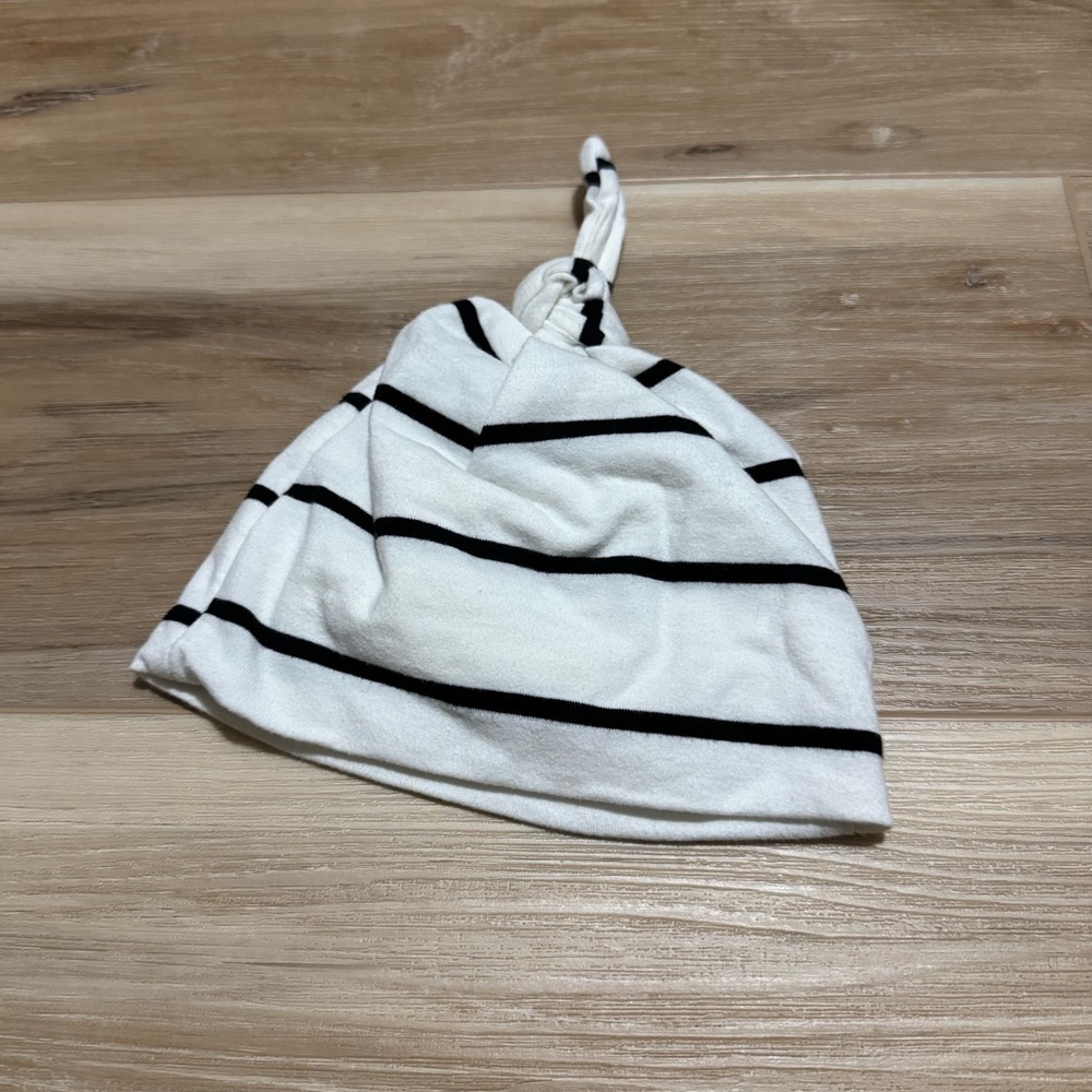 Infant cap - Picture 2 of 3